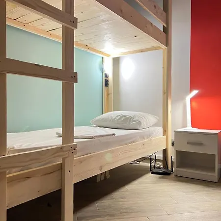Hostel Moonlight *